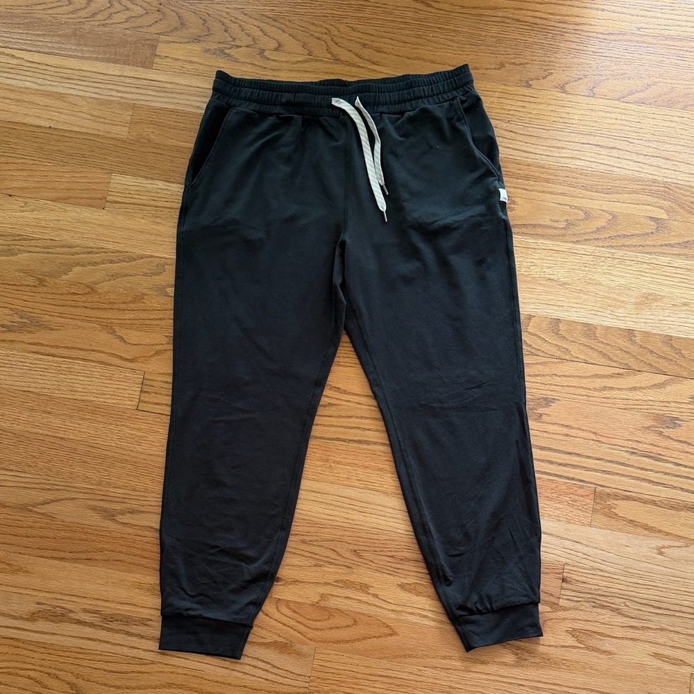 Vuori halo joggers